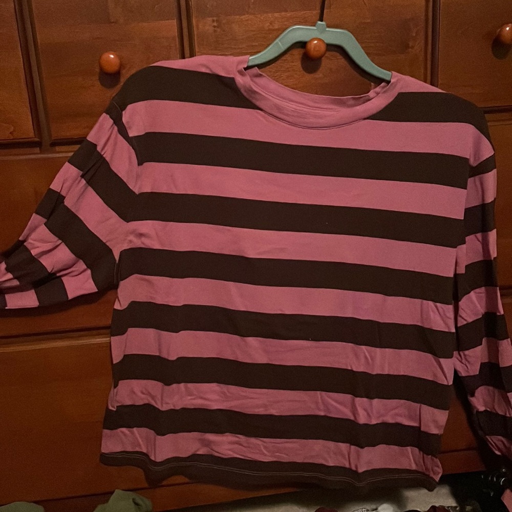 Cropped Long Sleeve Striped Shirt